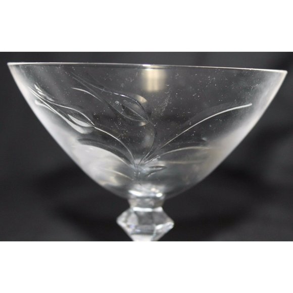 Tiffin Franciscan TIF17547 Tulips Crystal Stemware - Picture 6 of 12